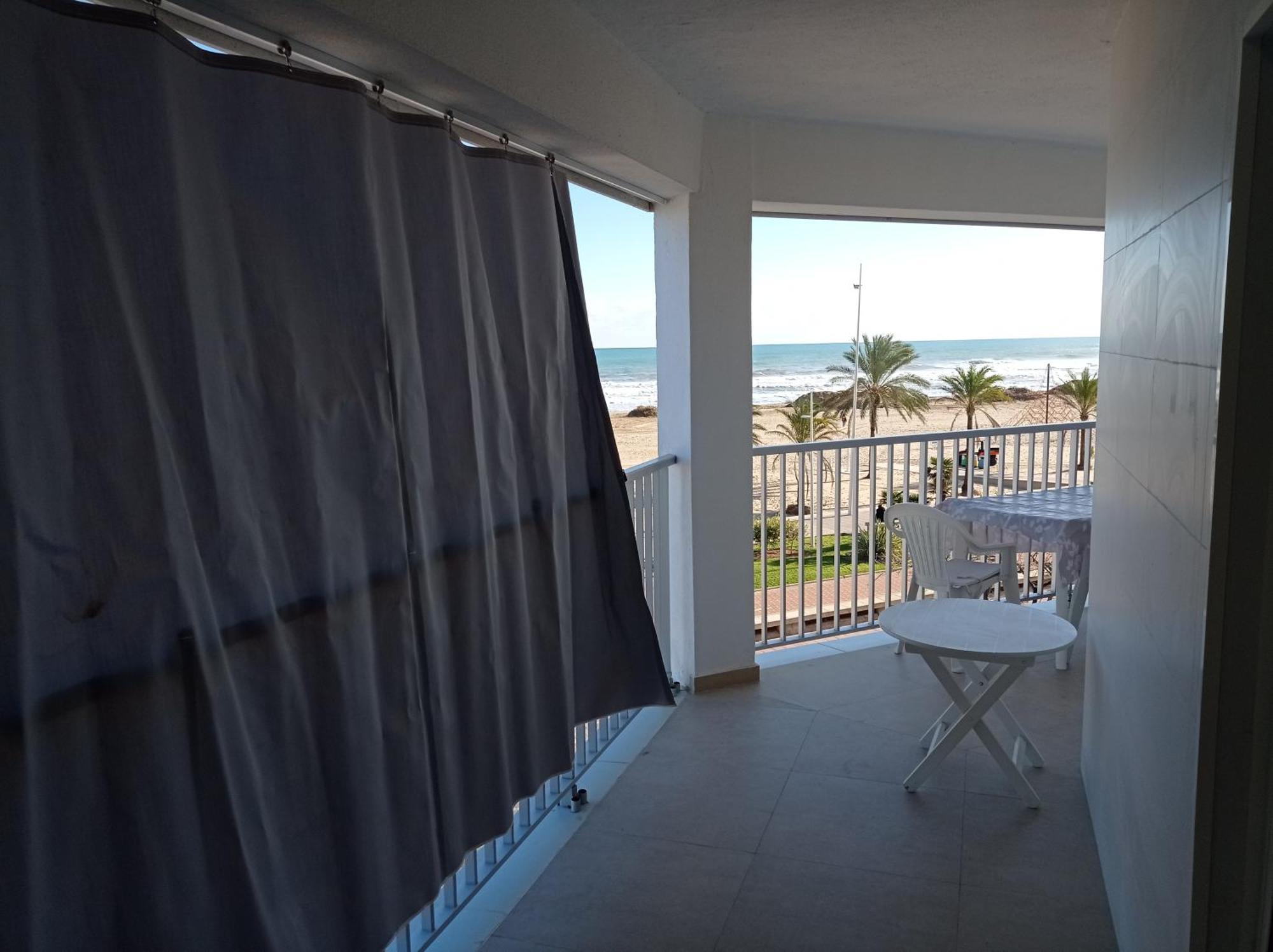 Apartamentos Bonaire 1ª Linea Wifi Solo Familias Serviplaya Gandía Rom bilde